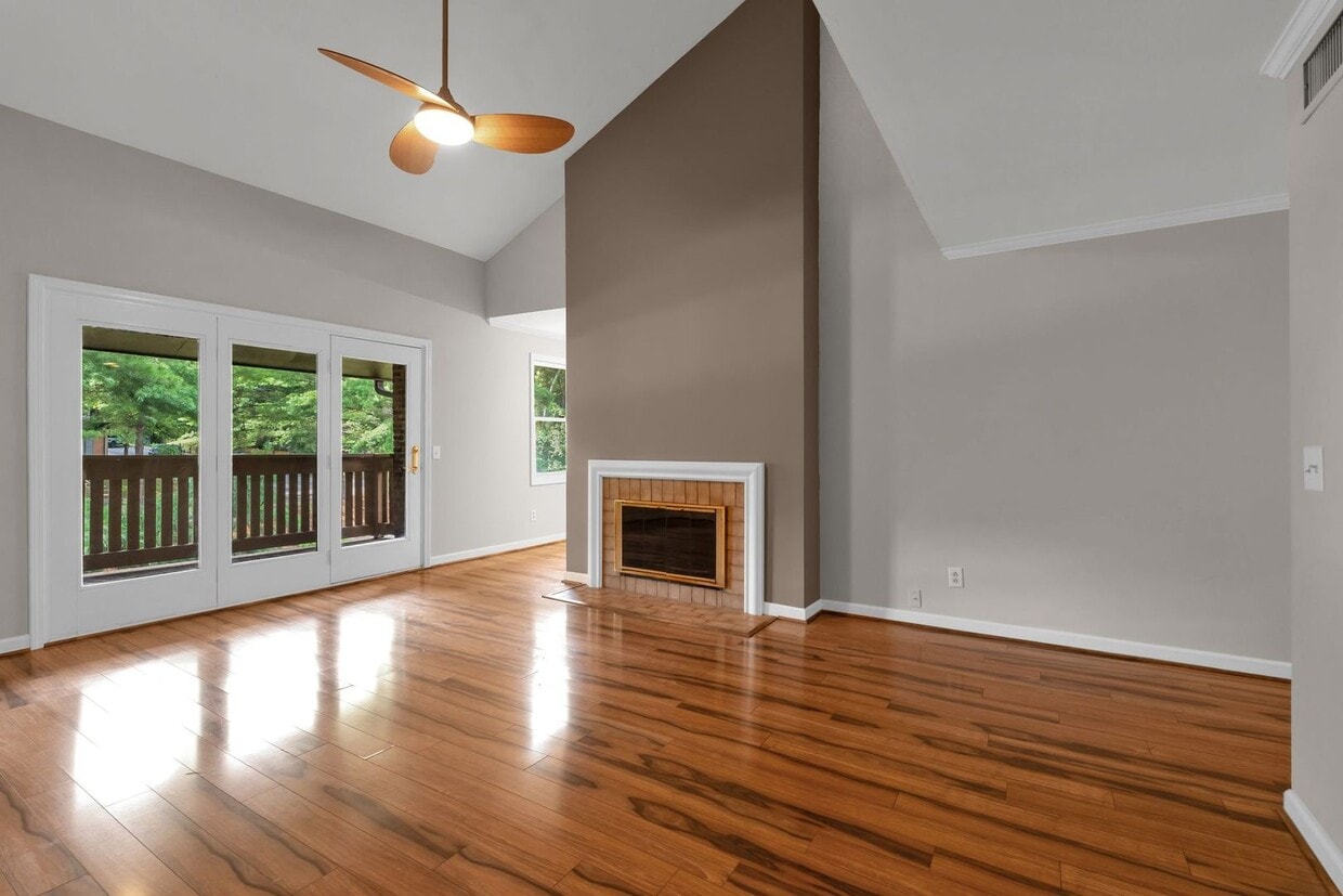 Primary Photo - **A RARE FIND - GREEN HILLS CONDO WITH QUI...
