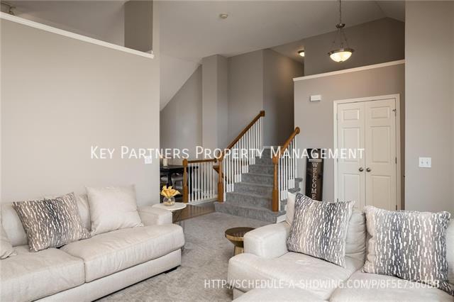 Building Photo - 7120 Woodland Dr