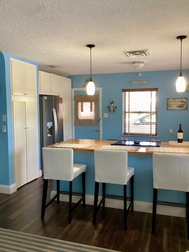 Foto del edificio - 333 182nd Ave E