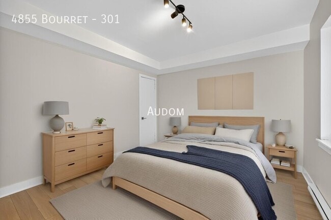 Building Photo - 4855 Av Bourret