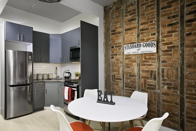 Foto del edificio - 308 Stanhope St