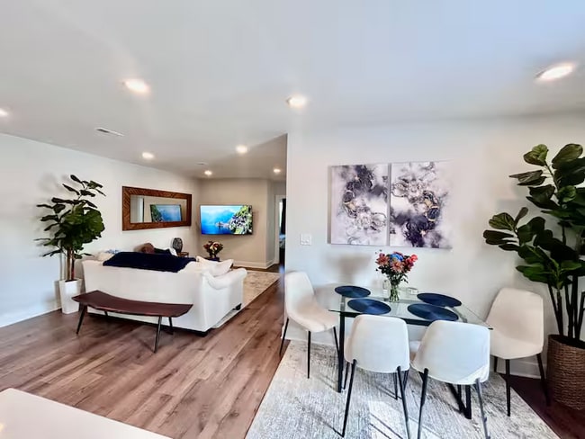 Photo - Jasper ST,LLC Apartment