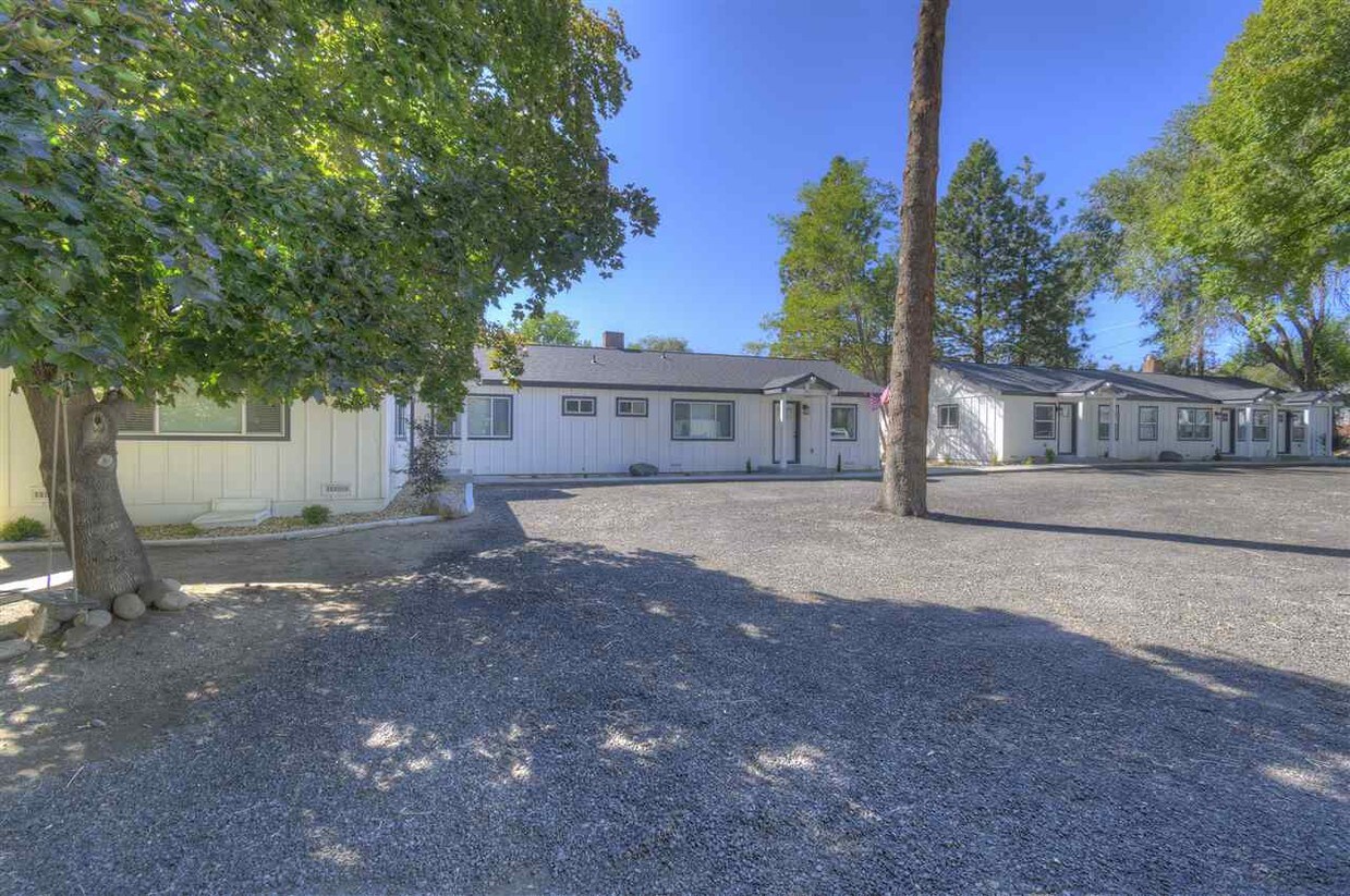 21362150 Dickerson Rd, Reno, NV 89503 Townhome Rentals in Reno NV