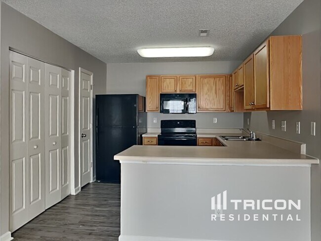 Building Photo - 3097 Teton Dr