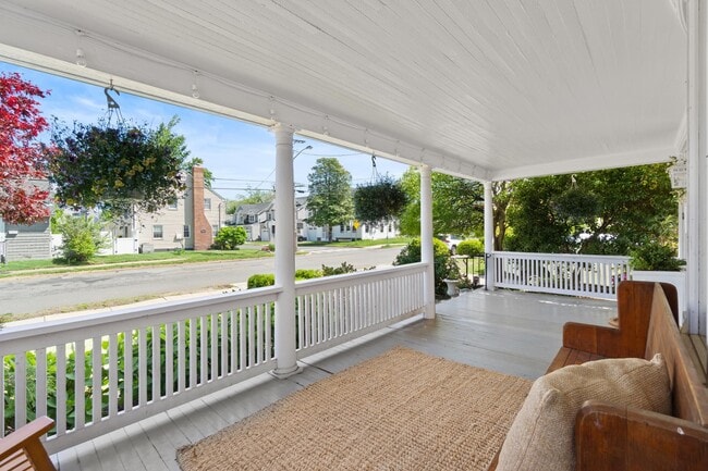 Foto del edificio - 818 Trenton Ave