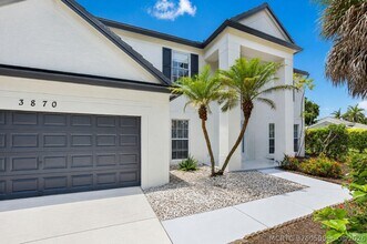 Building Photo - 3870 Sabal Lakes Rd