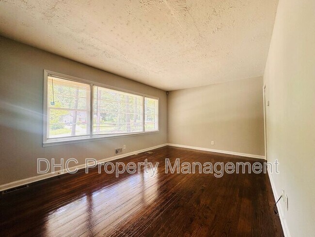 Foto del edificio - 3630 Boulder Park Dr SW