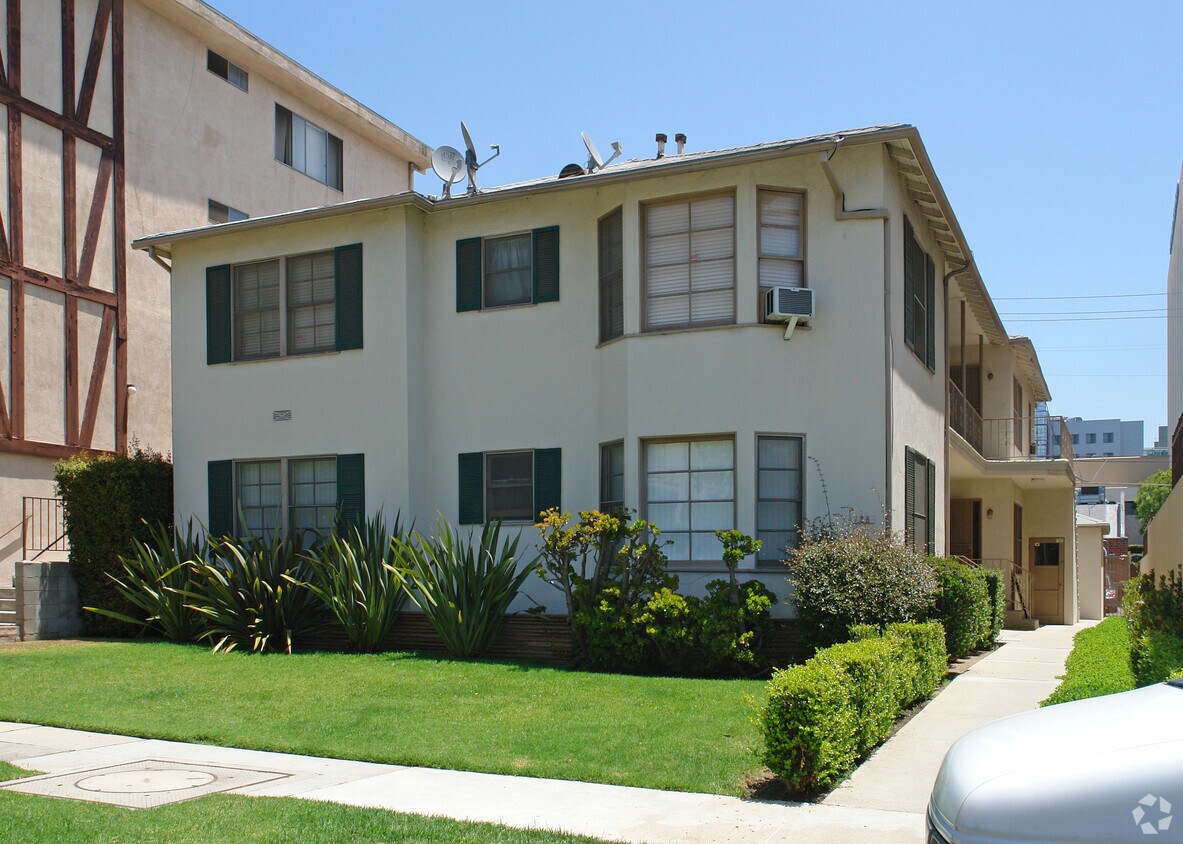 Foto principal - 128 N Clark Dr