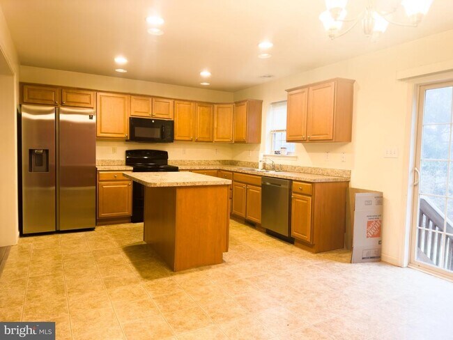 Foto del edificio - 6432 Creekbend Dr