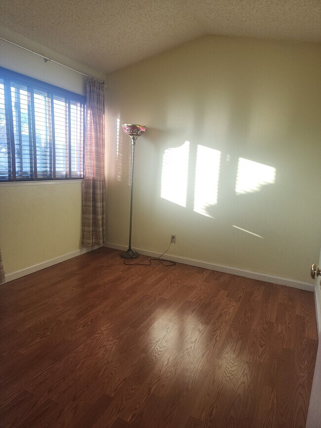 Foto del edificio - 41 Terfidia Ln