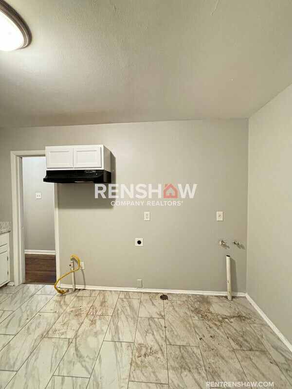 Foto del edificio - 1755 S Perkins Rd