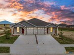 Foto principal - 5206 White Rose Dr