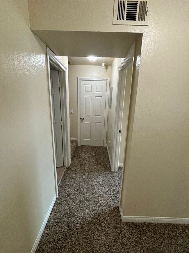 Foto del edificio - 216 E 97th St