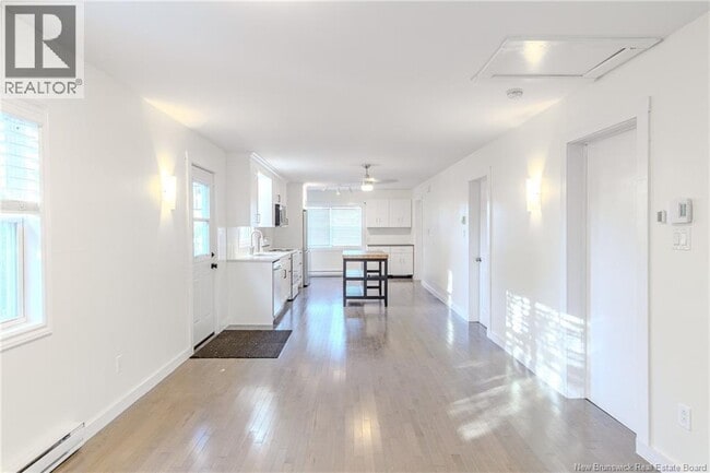 Building Photo - 177 Bellevue St