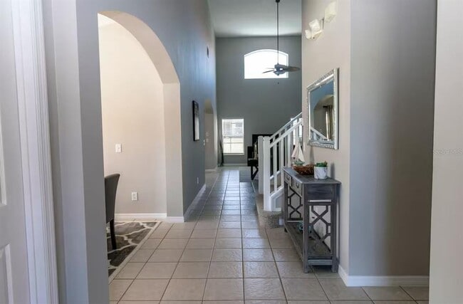 Foto del edificio - 251 Hypolita Ave