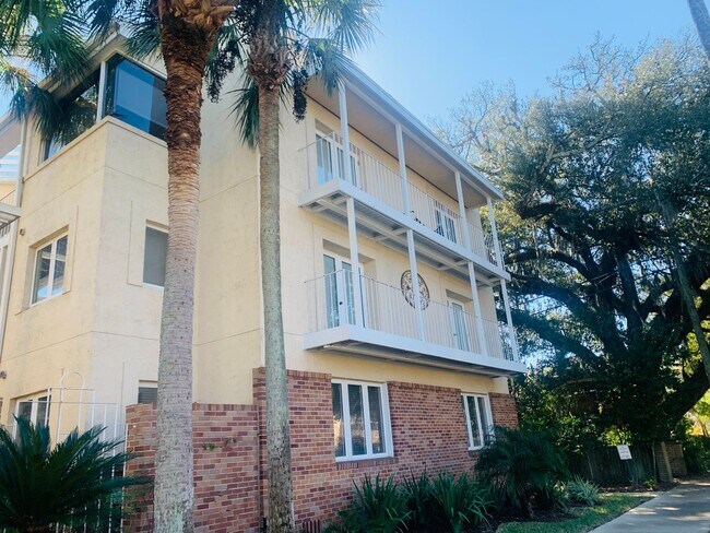 Foto del edificio - Beautiful 2/2 condo in the heart of Historic Avondale