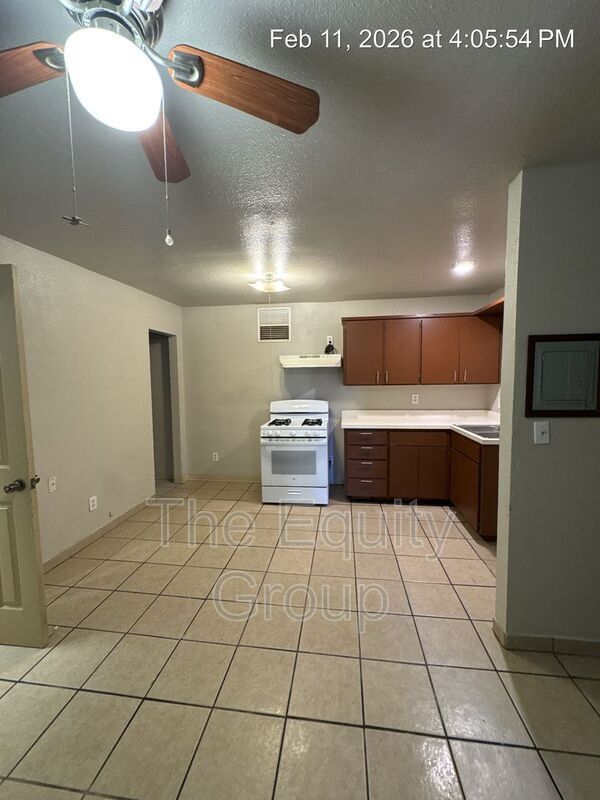 Building Photo - 32606 Rd 124