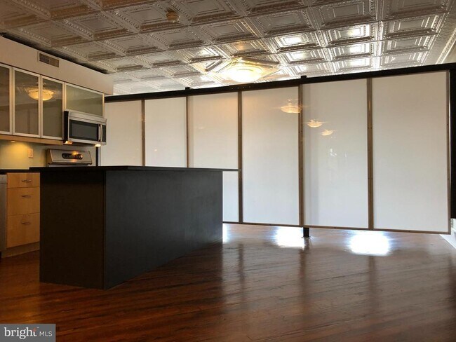Building Photo - 126 Market St