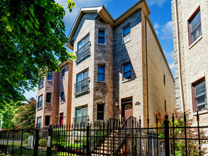 Building Photo - 6552 S Kenwood Ave