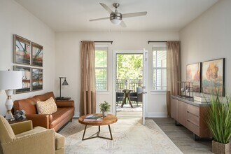 Interior Photo - The Reserves at Gashes Creek