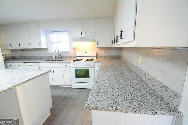 Foto del edificio - 2625 Sharpsburg McCollum Rd