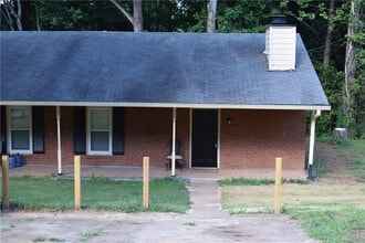 Building Photo - 475 Holly Ridge Dr NW