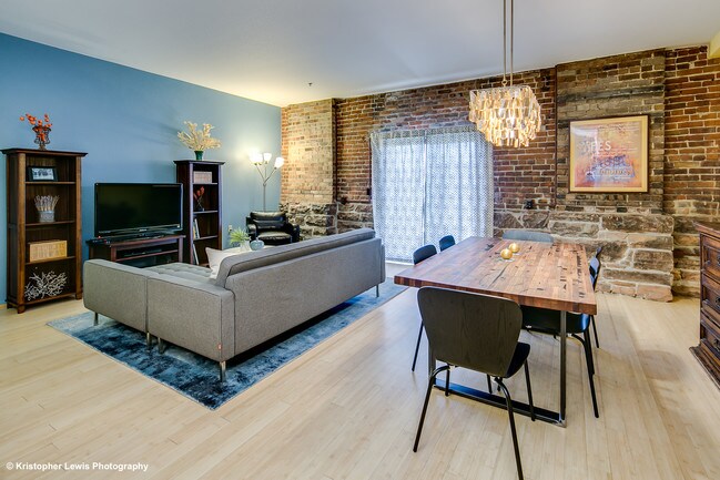 Foto del edificio - 3225 Blake St