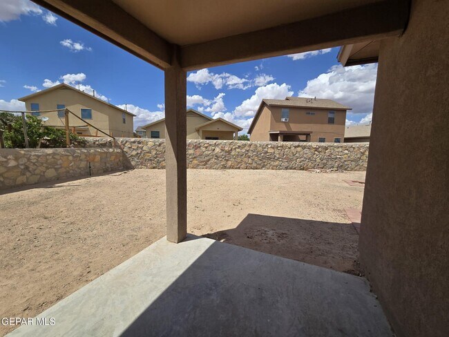 Foto del edificio - 14275 Ranier Point Dr