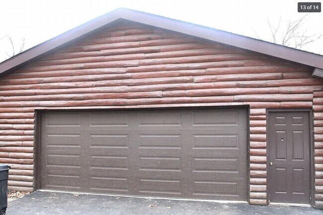 Building Photo - 5441 W Pauling Rd