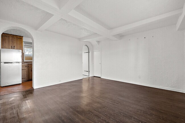 Foto del edificio - 26324 Harper Ave