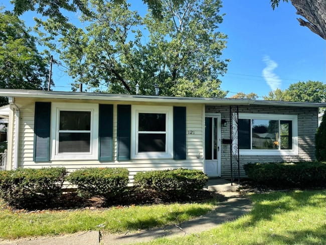 Building Photo - 1121 Cady St