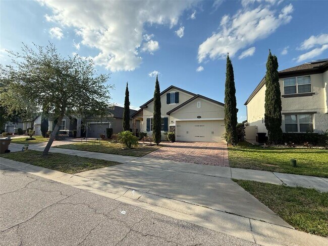 Building Photo - 5151 Ravena Ave E