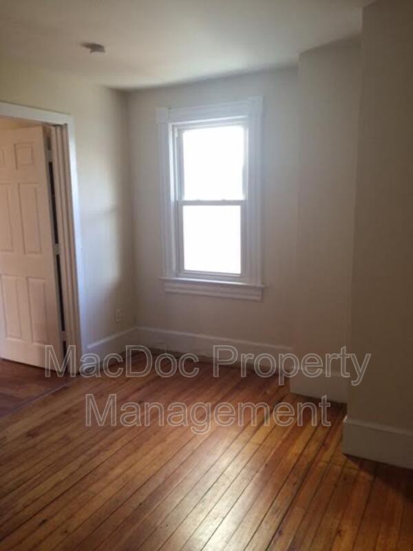 320 Wolfe St Unit C, Fredericksburg, VA 22401 Condo for Rent in