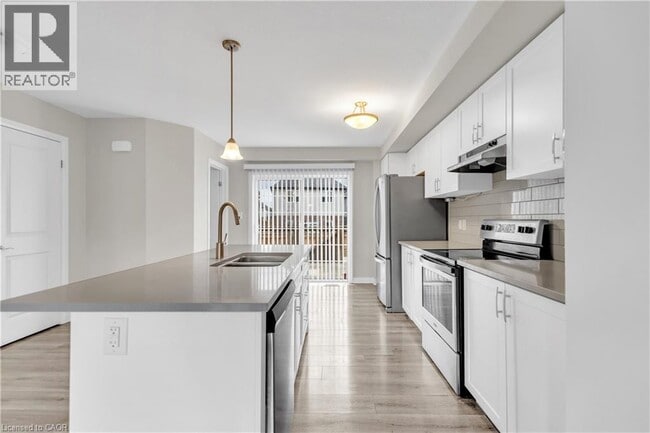 Photo du bâtiment - 35 Sportsman Hill St