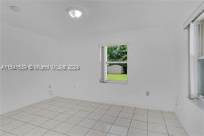 Building Photo - 6463 SW 33rd St