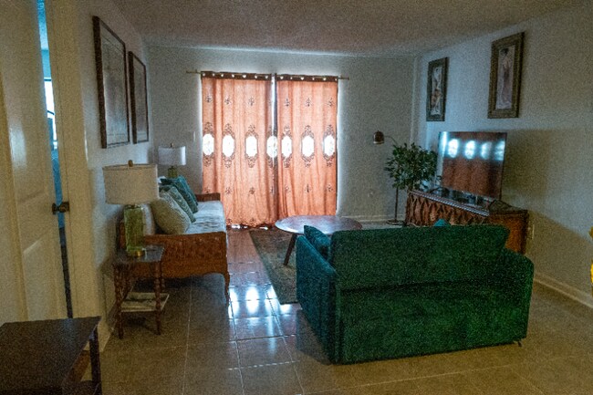 Photo - 1418 Collins Ave Apartment