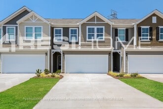 Building Photo - 211 Turner Pointe Rd