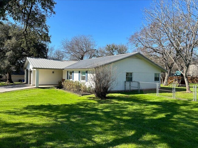 Building Photo - 104 Turley Dr