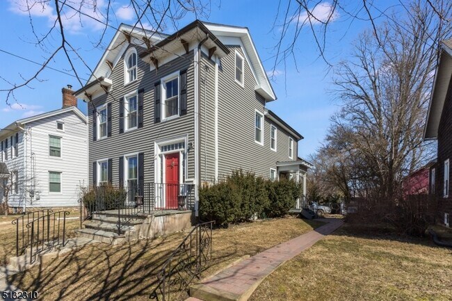 Foto del edificio - 211 Washington St