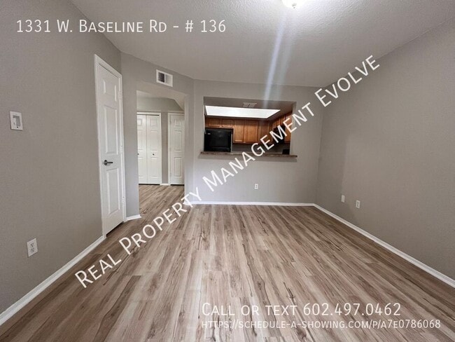 Building Photo - Cozy Mesa Condo
