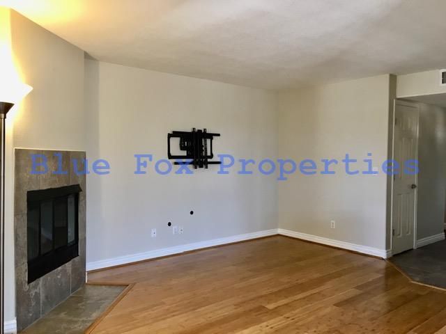 Building Photo - 2 bed ground floor condo at Skyline Village