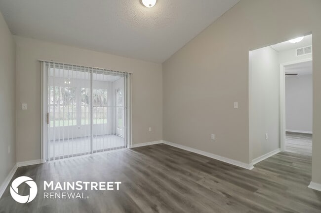 Building Photo - 6145 Banyan St