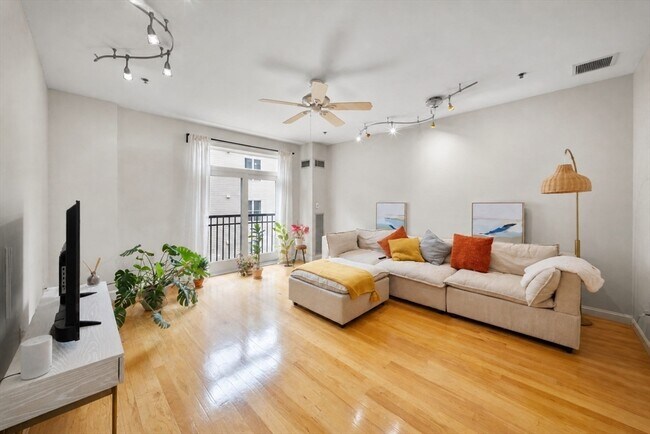 Foto del edificio - 1723 Washington St
