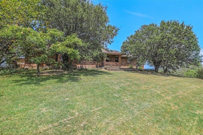 Building Photo - 4774 N Bonnie Brae St