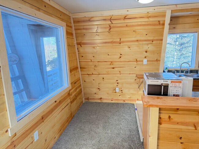 Foto del edificio - 2880 Wasilla-Fishhook Rd