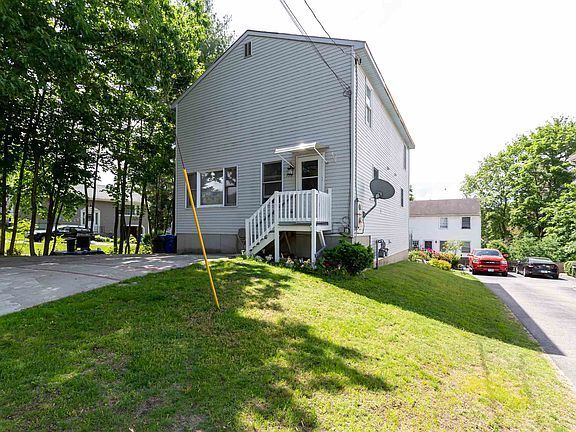 Primary Photo - 2 + Bedroom, 3-level Townhouse on Amherst ...