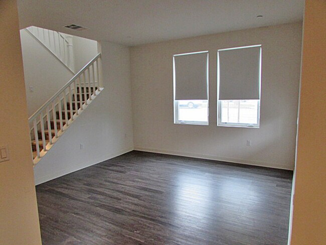 Foto del edificio - 4045 Mission Inn Avenue