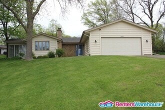 Building Photo - 9650 County Rd 43