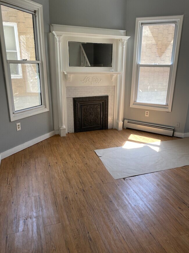 Building Photo - 35 Mahl Ave