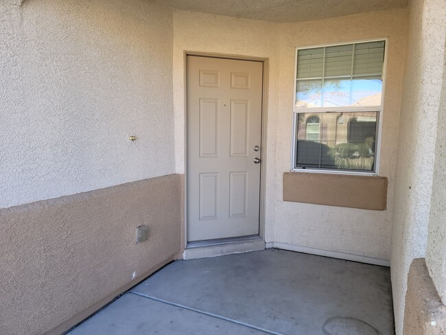 Building Photo - 9371 Borough Park St - Townhome - 3 bed 2 ...